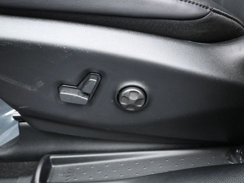 New 2026 Chrysler Pacifica Select image 13