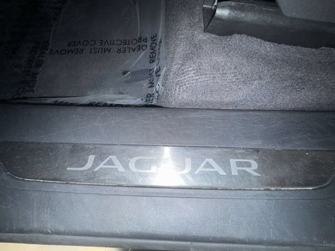 Used 2025 Jaguar F-PACE R-Dynamic S AWD/4WD image 15
