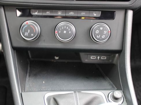 Certified 2024 Volkswagen Jetta Sport image 16