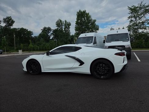 Used 2024 Chevrolet Corvette Stingray Coupe w/ Z51 Performance Package RWD image 8
