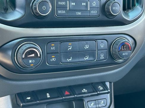 Used 2018 Chevrolet Colorado Z71 RWD image 31