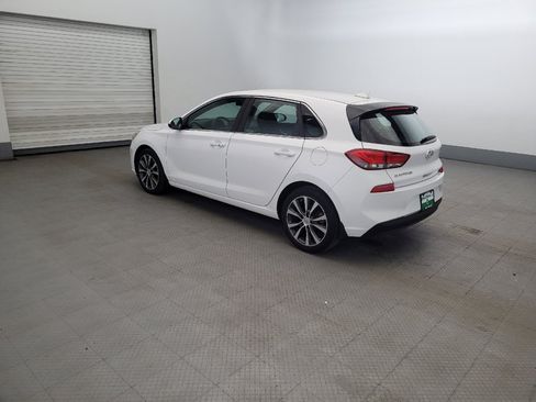Used 2018 Hyundai Elantra GT w/ Style Package 02 FWD image 3