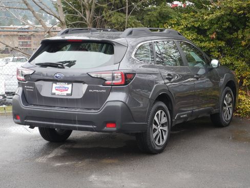 Used 2024 Subaru Outback image 7