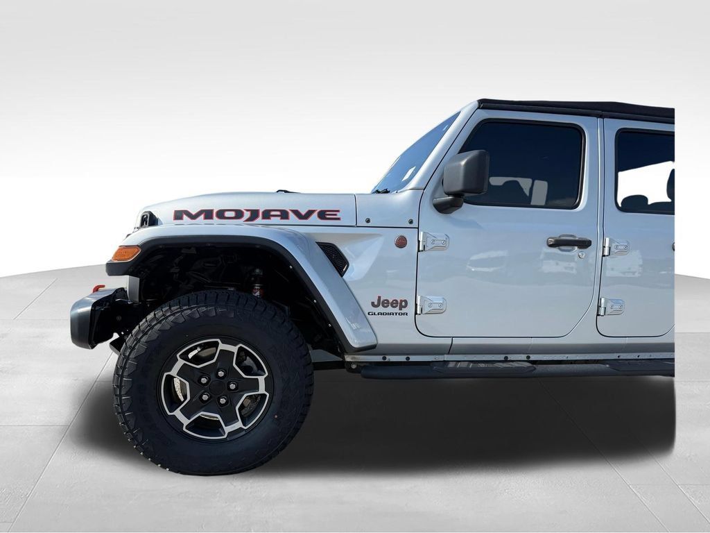Used 2022 Jeep Gladiator Mojave w/ LED Lighting Group AWD/4WD image 24