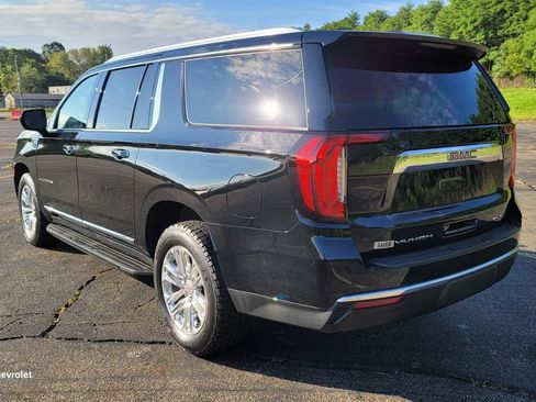 Used 2021 GMC Yukon XL SLT AWD/4WD image 9