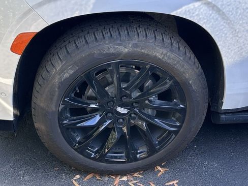 Used 2023 Cadillac Escalade Sport Platinum w/ LPO, ONYX Package image 12