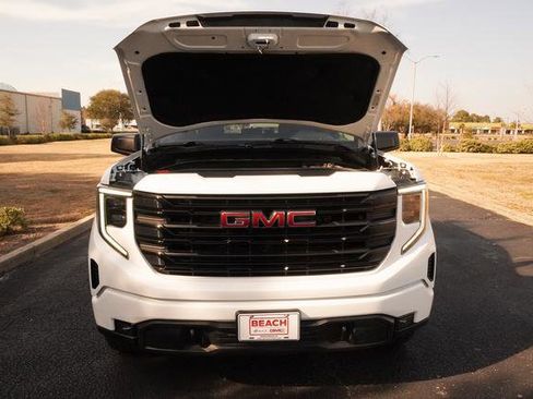 Used 2024 GMC Sierra 1500 Elevation w/ X31 Off-Road Package image 9