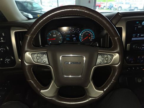 Used 2018 GMC Sierra 1500 Denali w/ Denali Ultimate Package AWD/4WD image 34