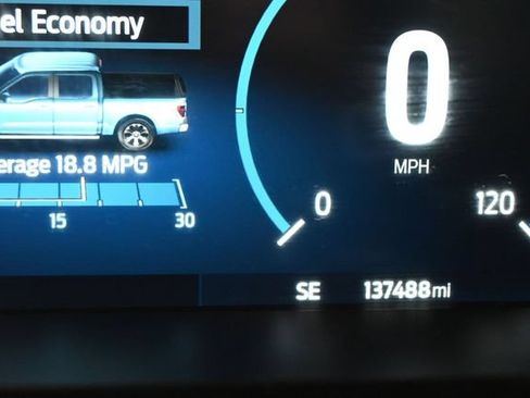 Used 2022 Ford F150 Lariat AWD/4WD image 13