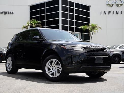 Used 2024 Land Rover Range Rover Evoque S image 1