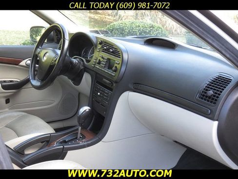 Used 2005 Saab 9-3 Arc image 6