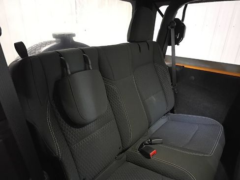 Used 2021 Jeep Wrangler Sport AWD/4WD image 16