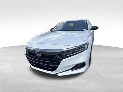 Used 2022 Honda Accord Sport image 3
