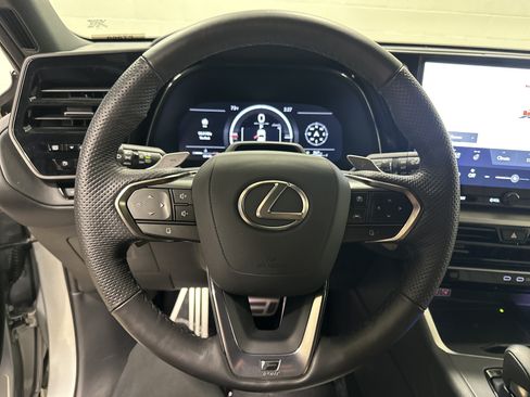 Used 2025 Lexus TX 500h AWD image 18
