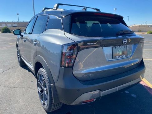 New 2026 Nissan Kicks SR image 4