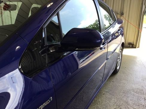 Used 2017 Toyota Prius Three w/ Protection Package image 9