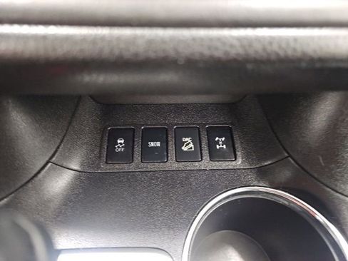 Used 2018 Toyota Highlander SE image 23