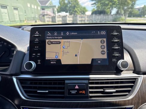 Used 2018 Honda Accord Touring image 21