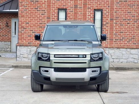 Used 2024 Land Rover Defender 110 S image 2