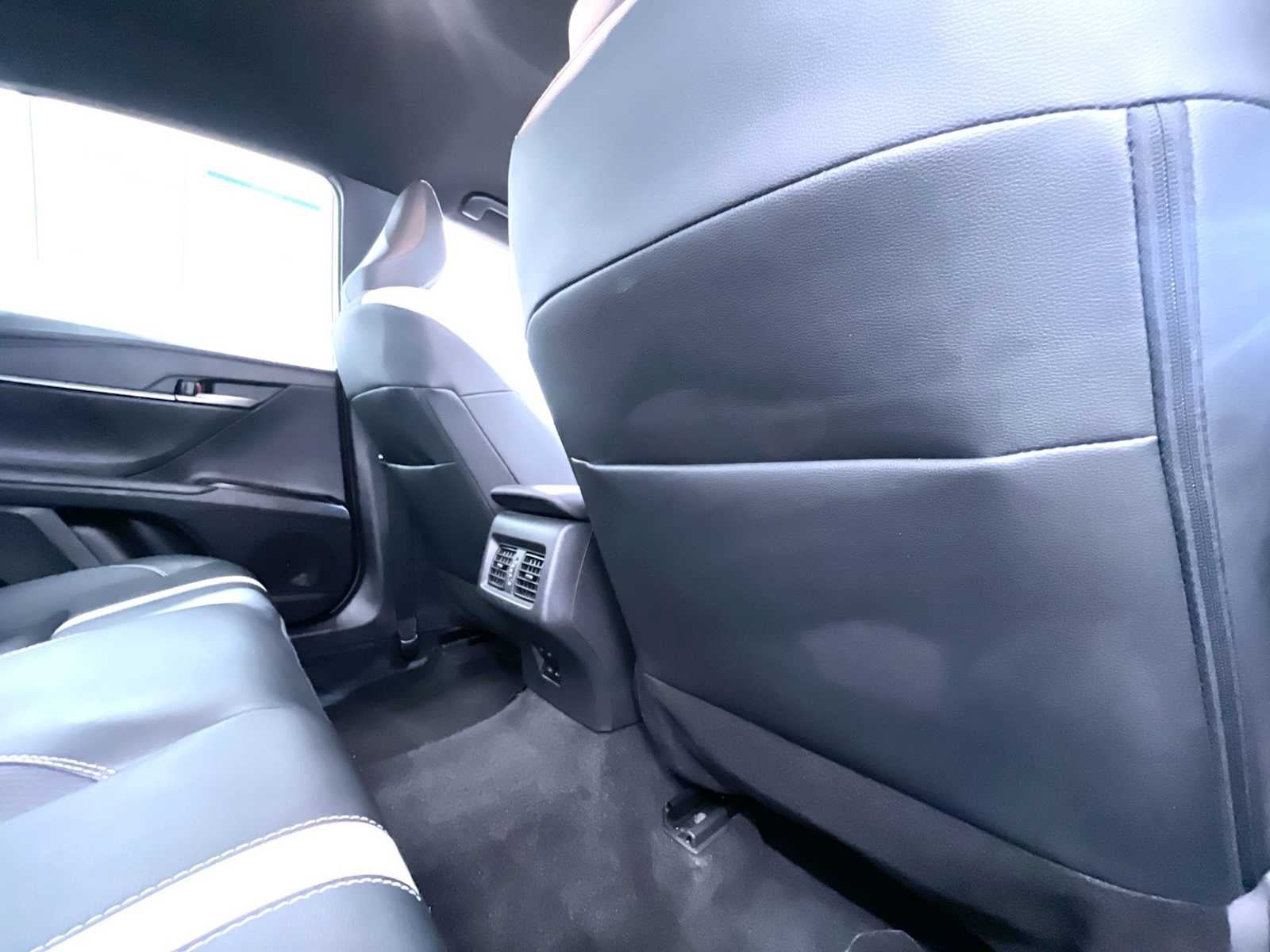 Used 2025 Toyota Camry SE FWD image 39