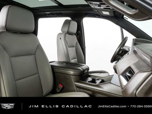 Used 2023 GMC Yukon SLT RWD image 22