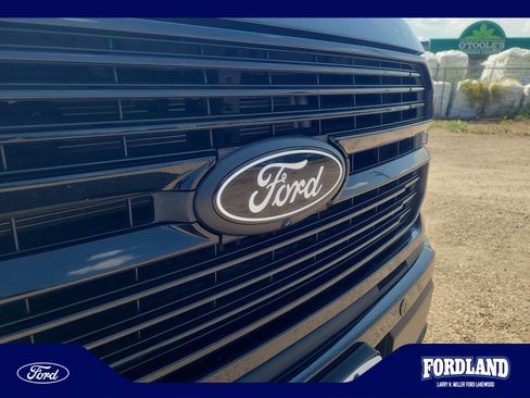 Used 2025 Ford F150 Platinum w/ FX4 Off-Road Package AWD/4WD image 23