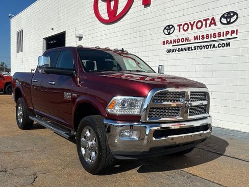 Used 2017 RAM 2500 Laramie w/ Convenience Group image 3