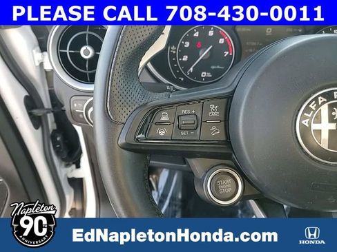Used 2022 Alfa Romeo Stelvio Veloce image 17