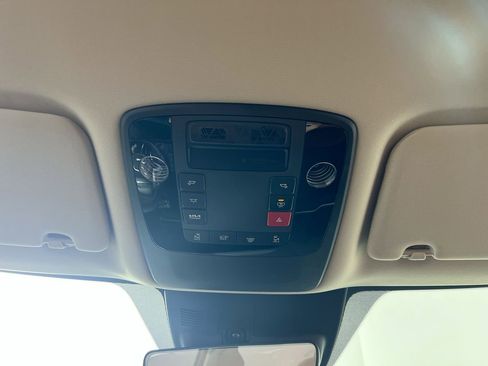 New 2026 Kia Carnival EX image 20