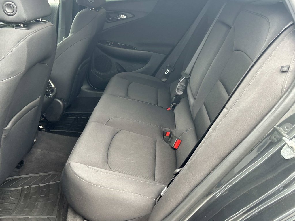 Used 2016 Chevrolet Malibu LT FWD image 12