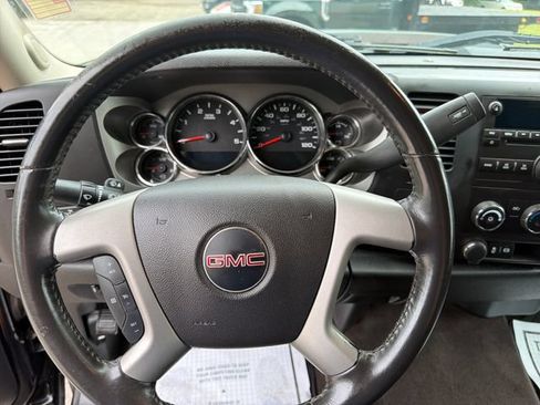 Used 2014 GMC Sierra 2500 SLE AWD/4WD image 16