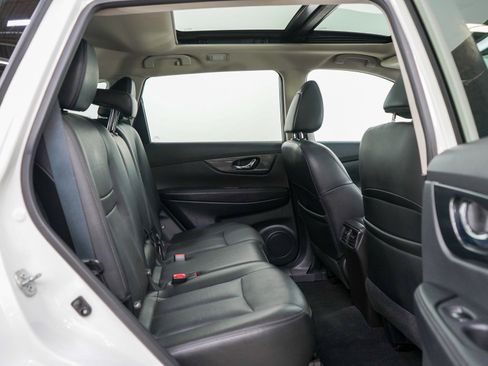 Used 2016 Nissan Rogue SL w/ SL Premium Package AWD/4WD image 12