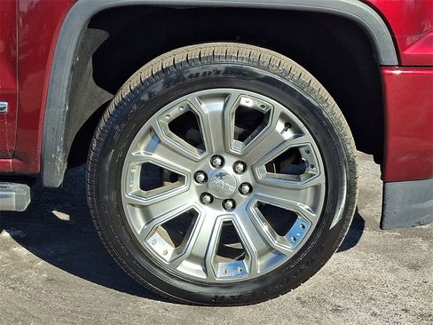 Used 2017 GMC Sierra 1500 Denali w/ Denali Ultimate Package image 8