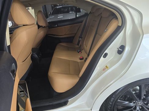 Used 2016 Lexus IS 200t image 11