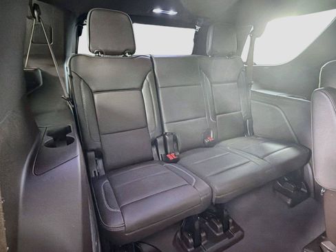 Used 2024 GMC Yukon Denali AWD/4WD image 28