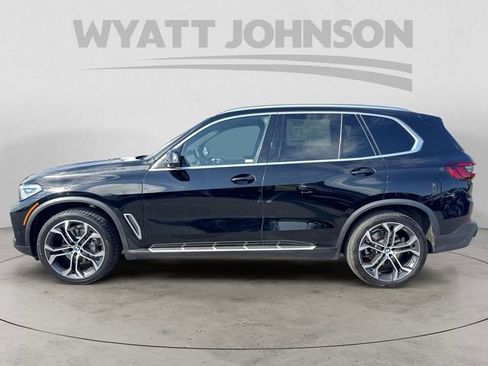 Used 2022 BMW X5 sDrive40i w/ Premium Package RWD image 2
