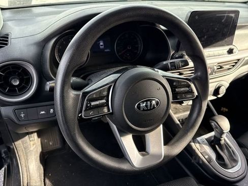 Used 2020 Kia Forte LXS image 17