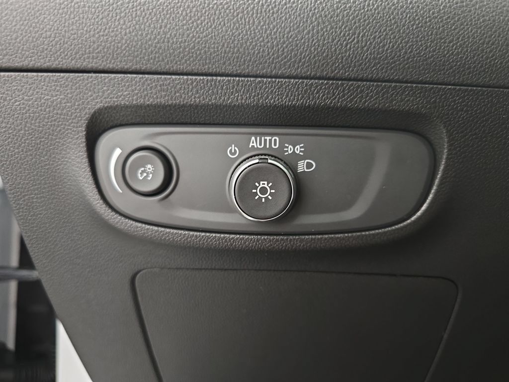 Certified 2024 Buick Encore GX Avenir w/ Avenir Technology Package AWD/4WD image 27