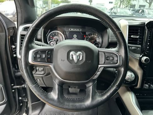 Used 2019 RAM 1500 Laramie AWD/4WD image 21