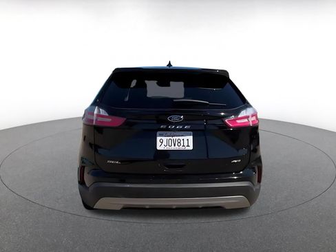 Used 2024 Ford Edge SEL AWD/4WD image 10