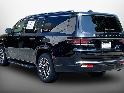 Certified 2024 Jeep Wagoneer L Series II w/ Flexible Seating Group AWD/4WD image 6