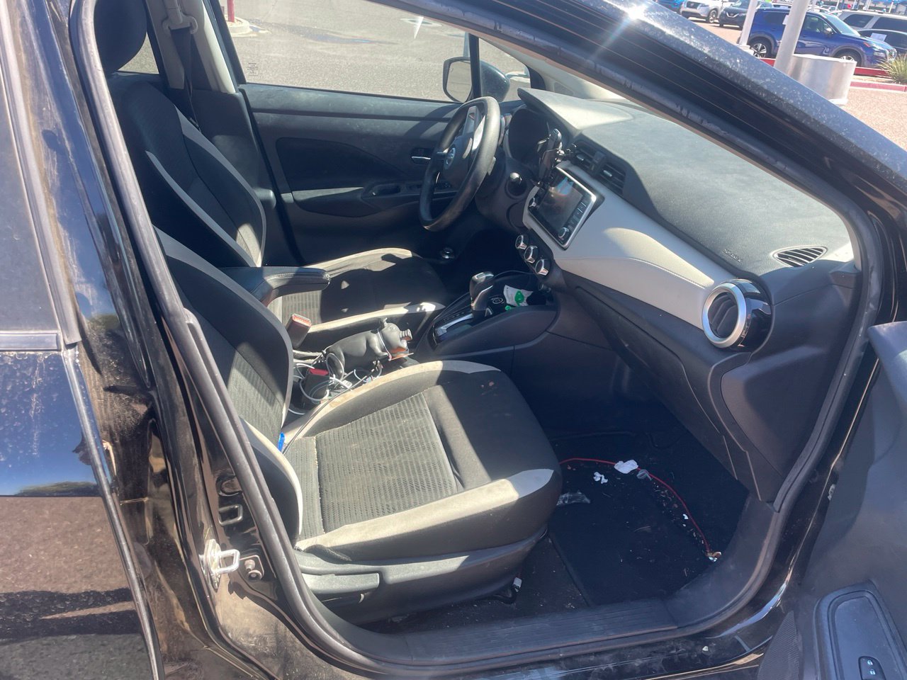 Used 2021 Nissan Versa SV FWD image 9