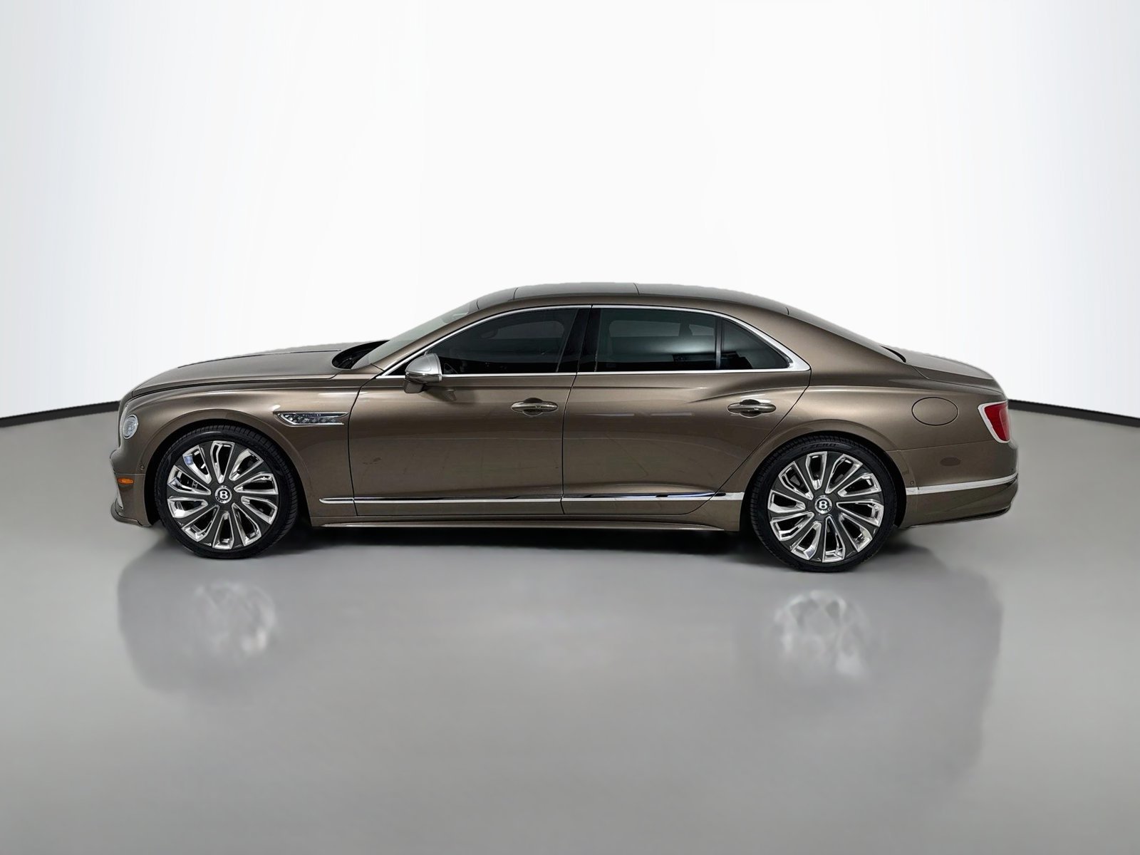 Certified 2025 Bentley Flying Spur Plug-In Hybrid AWD/4WD image 7