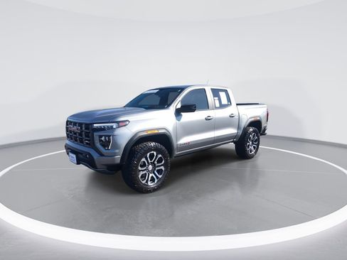 Used 2023 GMC Canyon AT4 AWD/4WD image 4