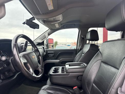 Used 2016 Chevrolet Silverado 2500 LT w/ Midnight Edition AWD/4WD image 12