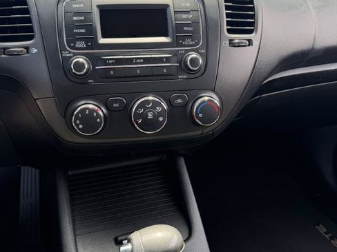 Used 2015 Kia Forte LX w/ Popular Package FWD image 12
