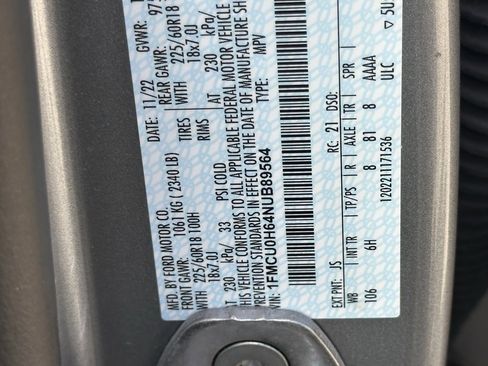 Used 2022 Ford Escape SEL image 43