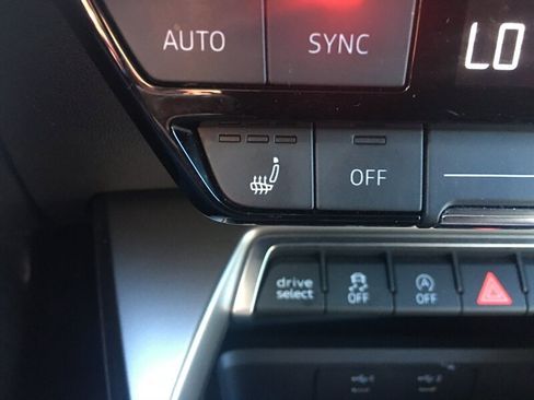 Used 2022 Audi A3 2.0T Premium image 8