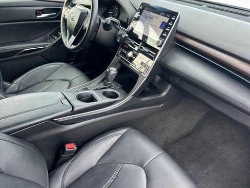 Certified 2022 Toyota Avalon XLE image 15