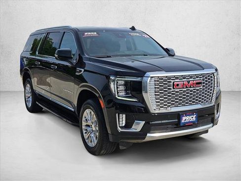 Used 2023 GMC Yukon XL Denali w/ Max Trailering Package AWD/4WD image 3